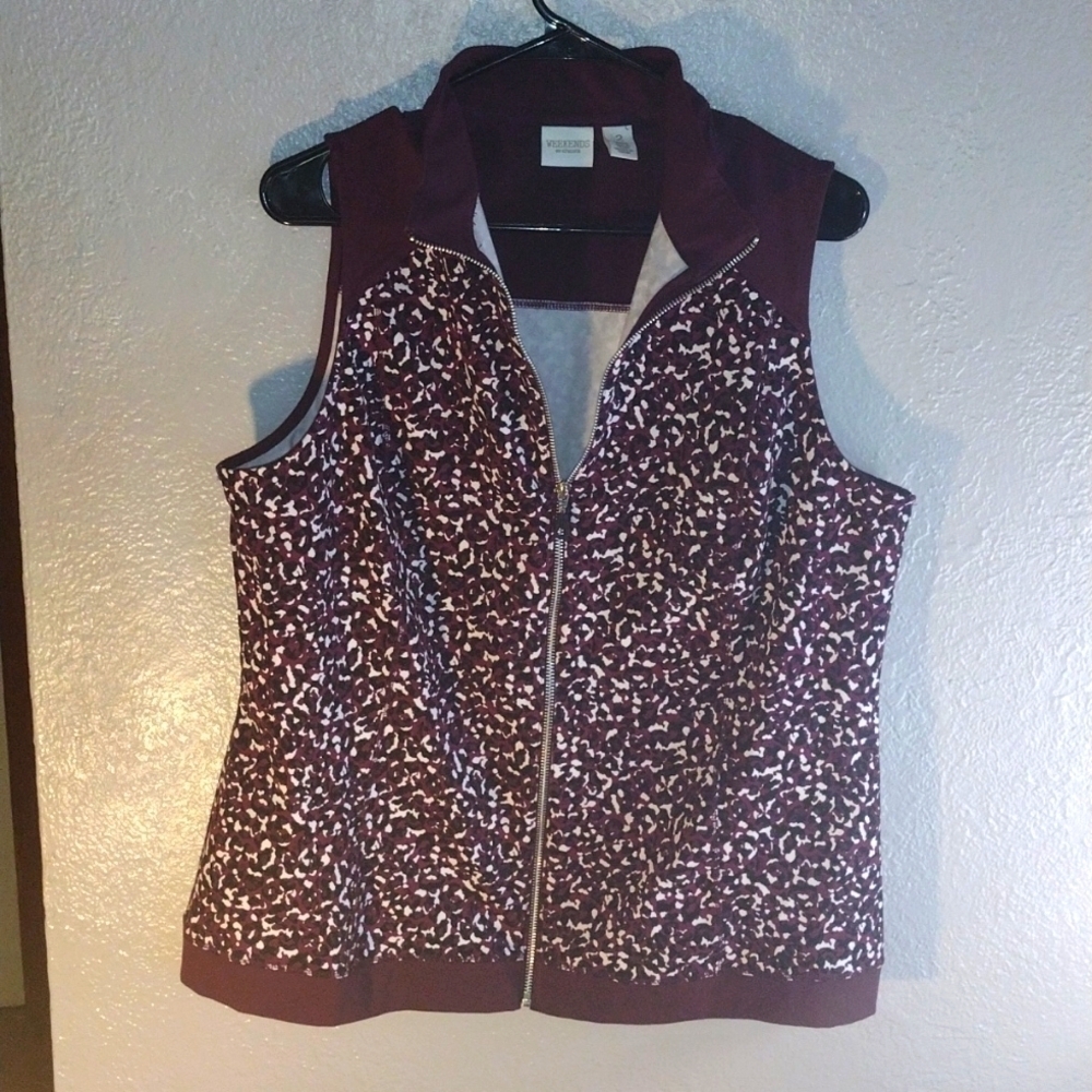 Chicos Athletic Maroon Leopard Print Zip up Vest 2/L